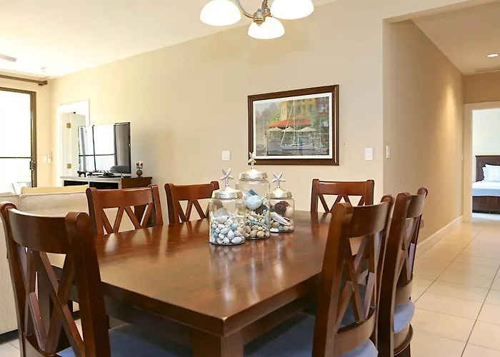 Appartement Coastal-inspired With A Pool-view Balcony & Club Access
