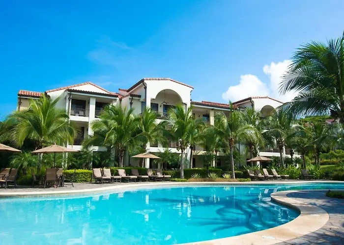 Appartement Coastal-inspired With A Pool-view Balcony & Club Access *
