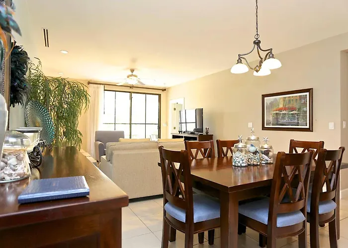 Appartement Coastal-inspired With A Pool-view Balcony & Club Access *