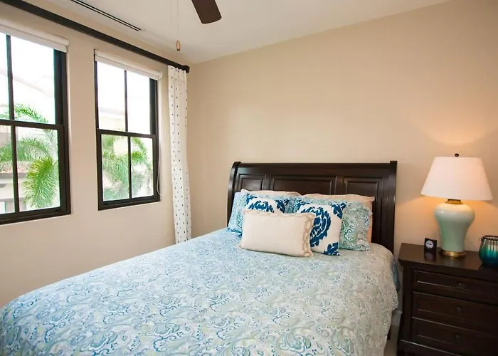 Coastal-inspired With A Pool-view Balcony & Club Access Appartement Coco
