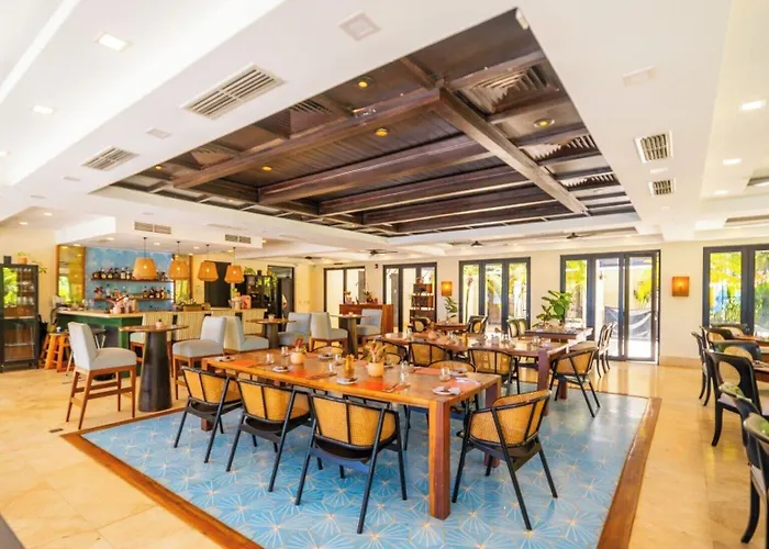 Apartamento Coastal-inspired With A Pool-view Balcony & Club Access Coco